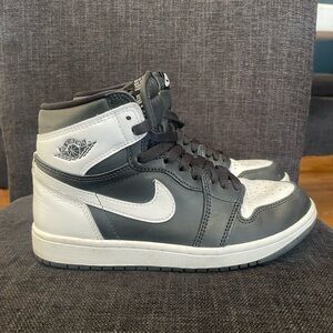 Nike Air Jordan 1 Retro High OG - Black/White